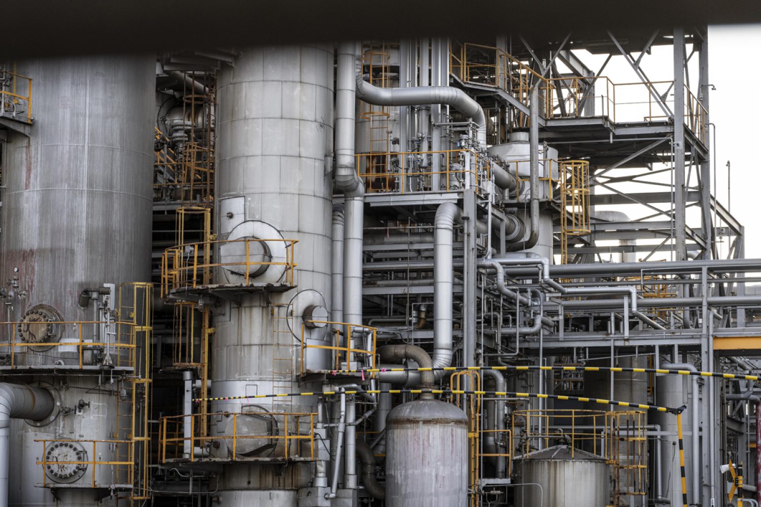 pollution-and-industry-exterior-in-daylight pollution-and-industry-exterior-in-daylight