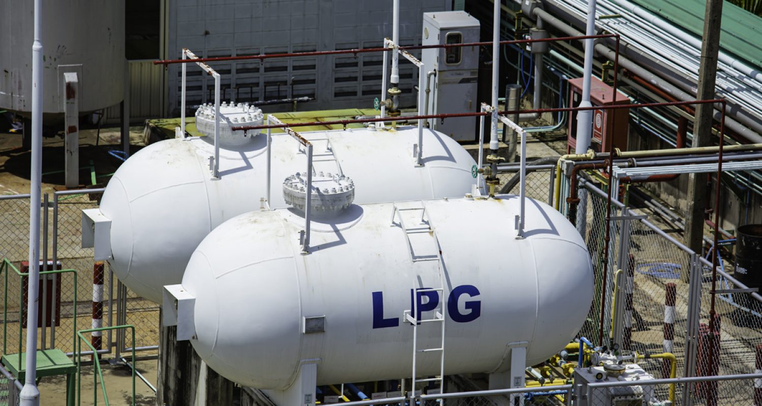 Storage two of gas LPG in the horizontal tanks Storage two of gas LPG in the horizontal tanks and pipeline.